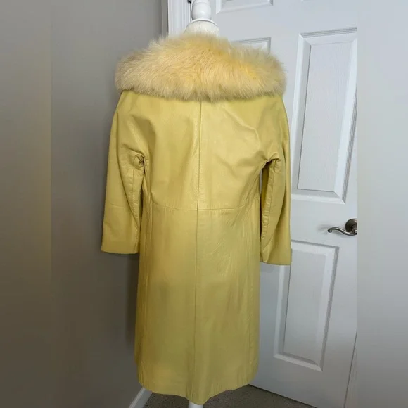 Vintage Yellow Leather Coat with Fur Collar - Picture 3 of 16